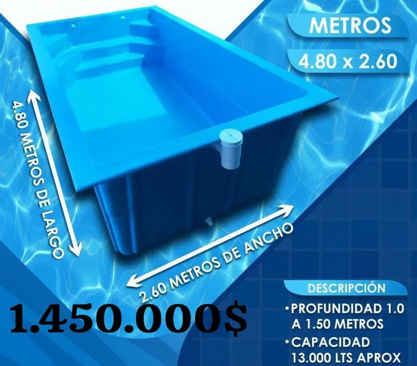 Piscina compacta de fibra de 4,80 por 2,60 metros con escala lateral amplia